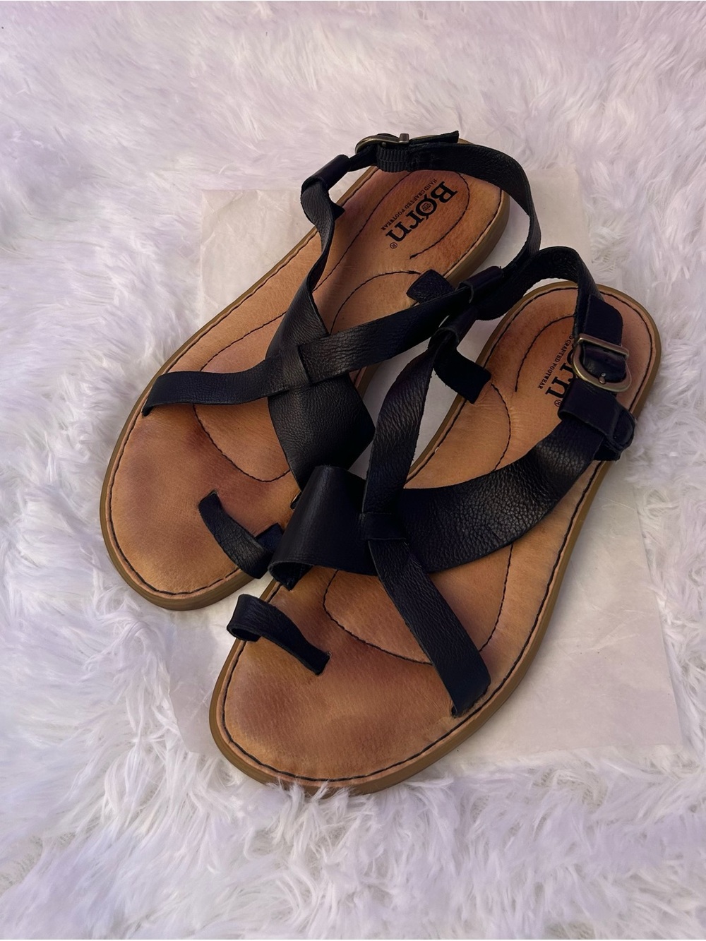 Born Inya Black Sandals size 6M